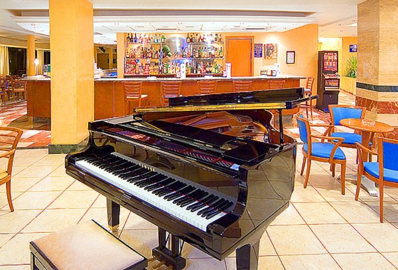 Hotel Rh Corona Del Mar 4* Sup Benidorm Bagian luar foto